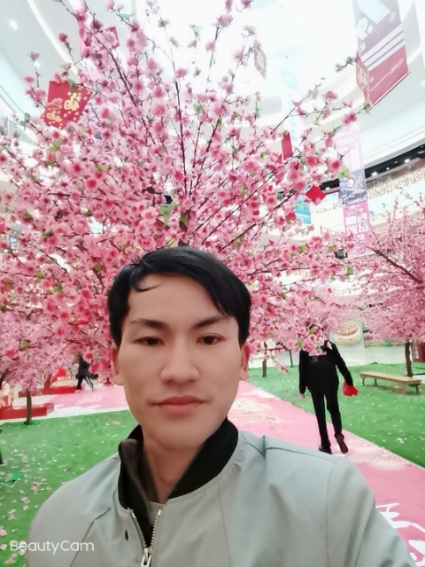 单身一人的第一张照片--陆川蓝颜知己交友网